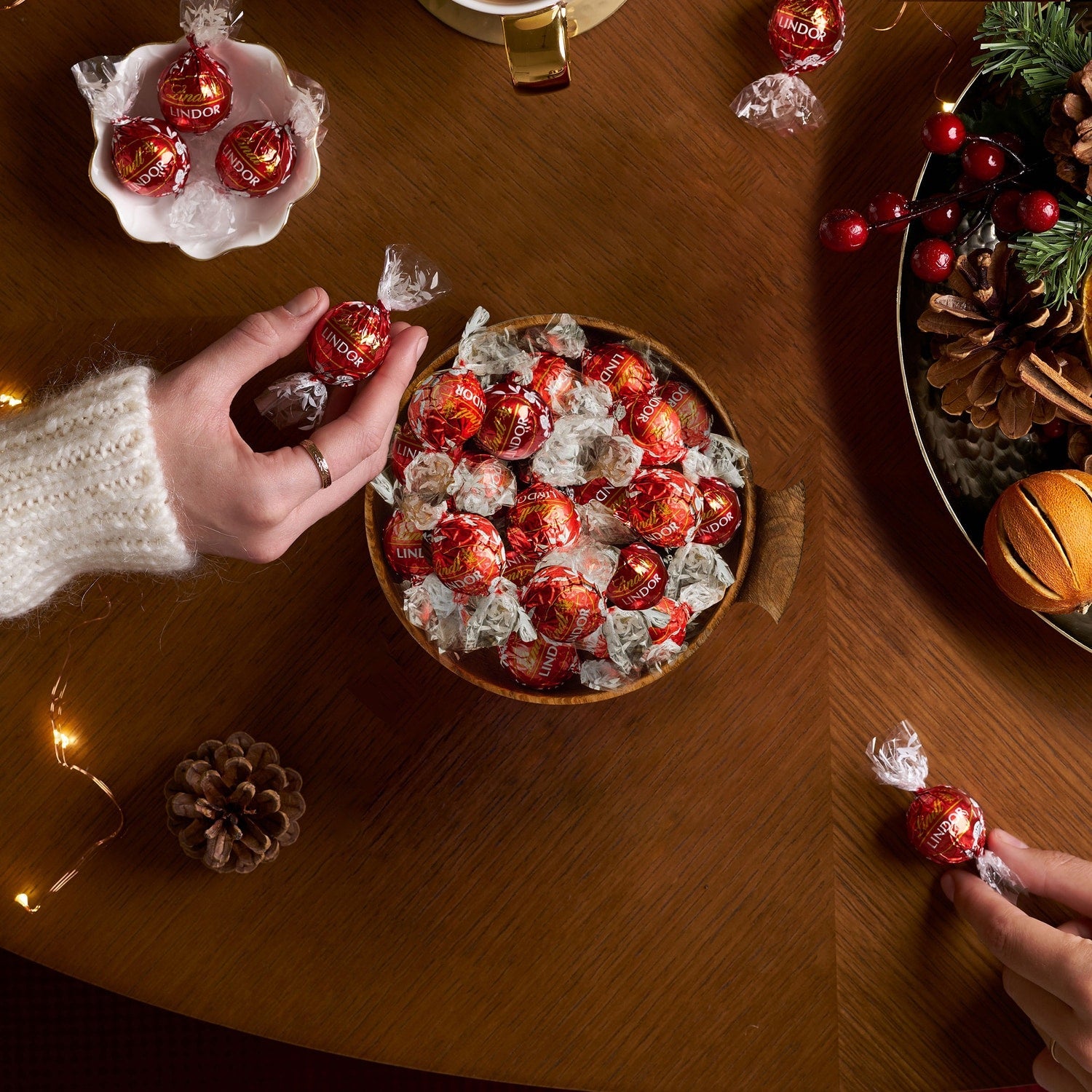 Lindt Lindor Milk Chocolate Truffles, 1-ct.