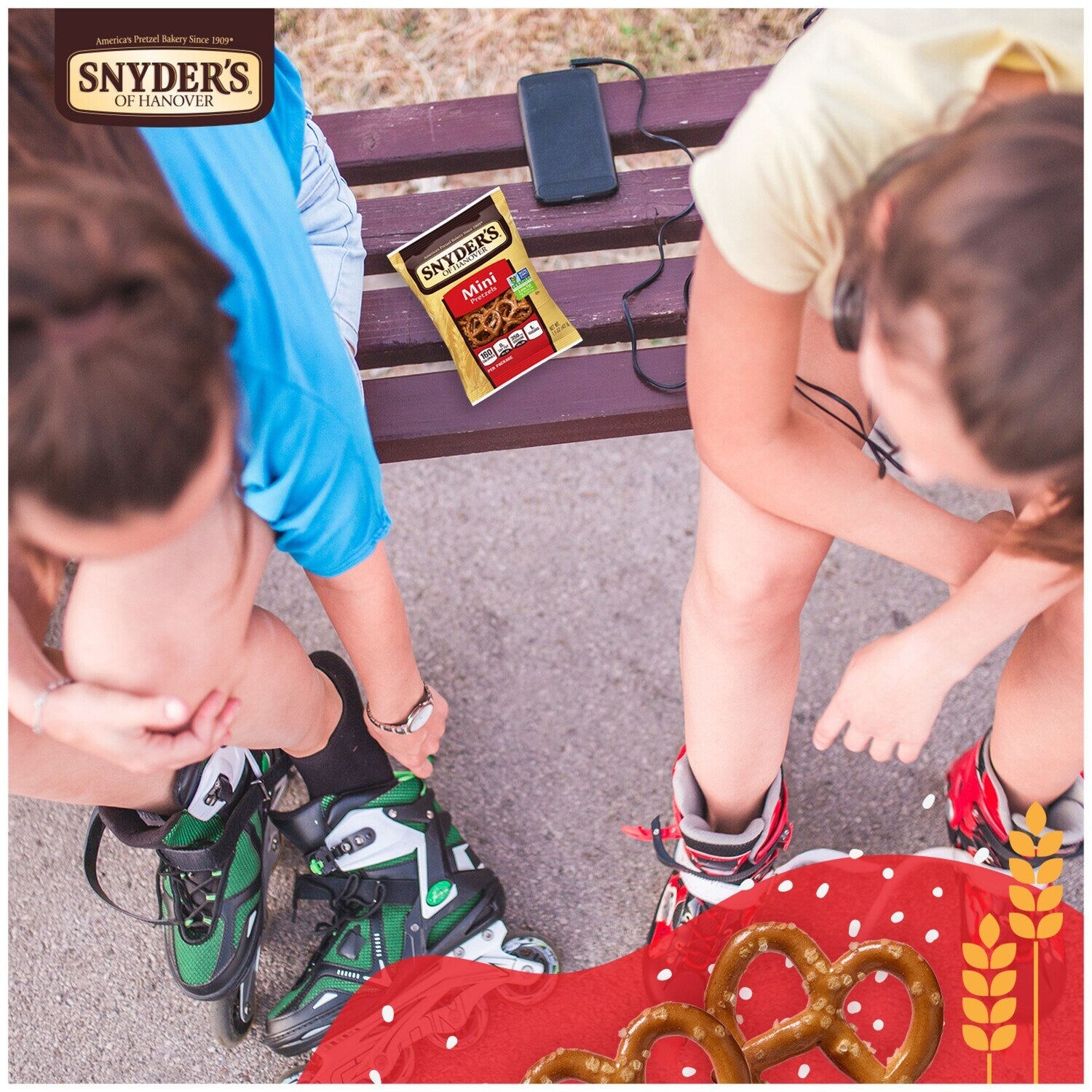 Snyder's of Hanover, Mini Pretzels, Lunch-Box Sized Snack Packs, 6 Pack